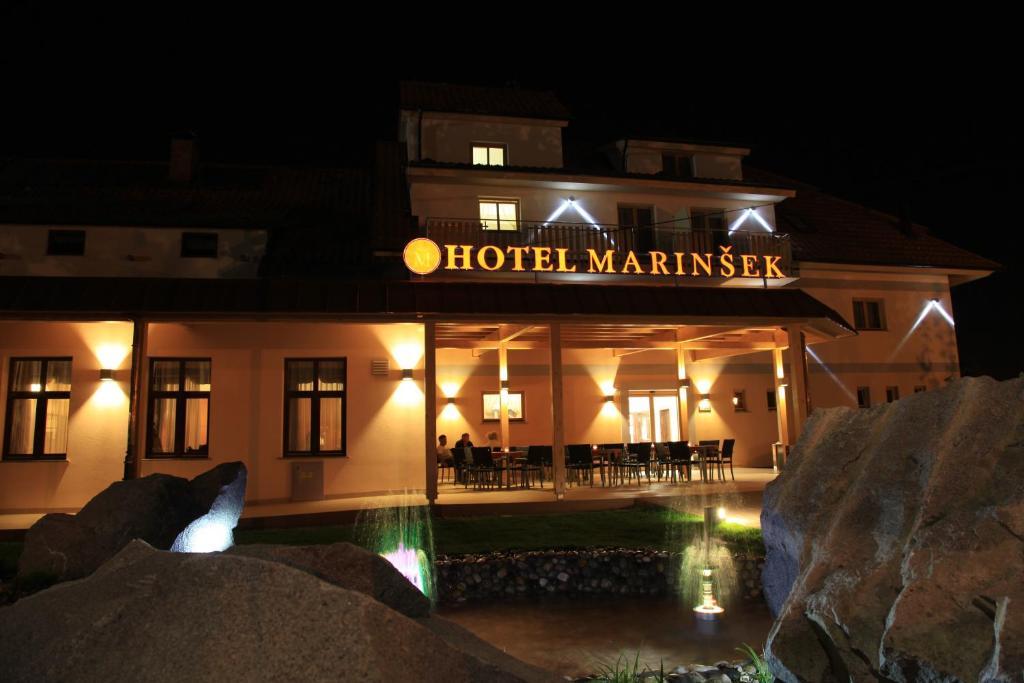 Hotel Marinsek ゴレンスカ地方 エクステリア 写真